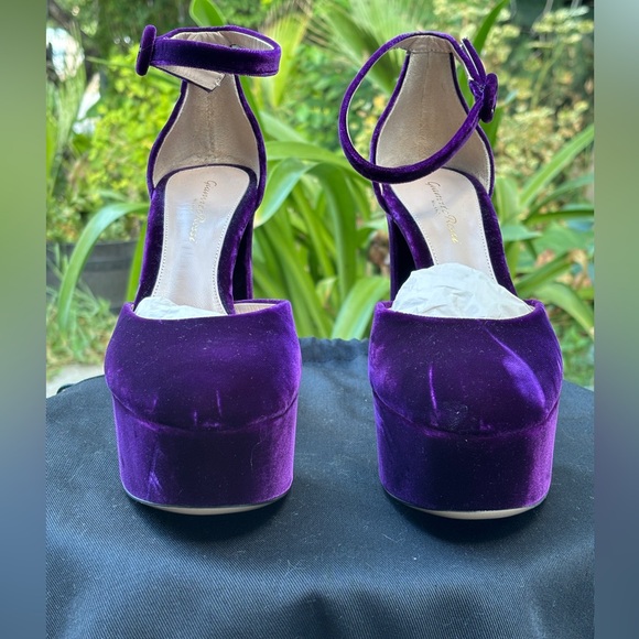 NWOT Gianvitto Rossi 38 Holly mary jane d’orsay velvet platform pumps - Picture 3 of 8